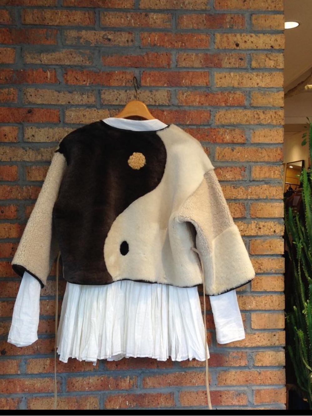 ISO Milena Silvano Tao-yin yang sheepskin jacket